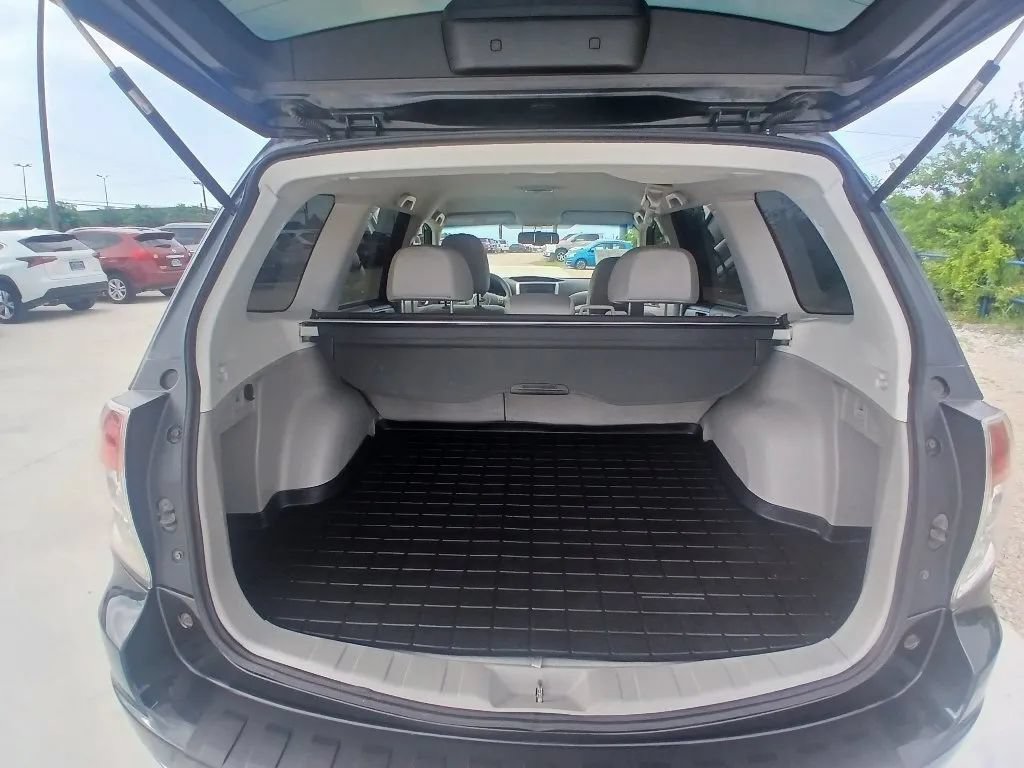 Used 2010 Subaru Forester 2.5X AWD/4WD image 10
