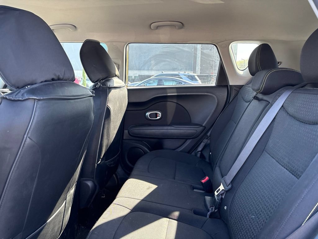 Used 2014 Kia Soul + FWD image 13