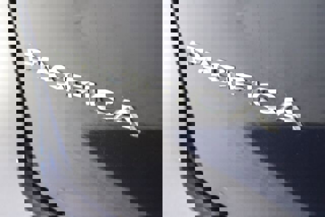 Used 2017 Chrysler Pacifica Touring-L Plus image 8