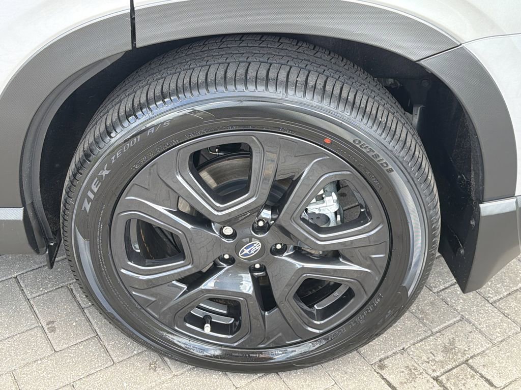 Certified 2025 Subaru Ascent Bronze Edition w/ Onyx Package image 29