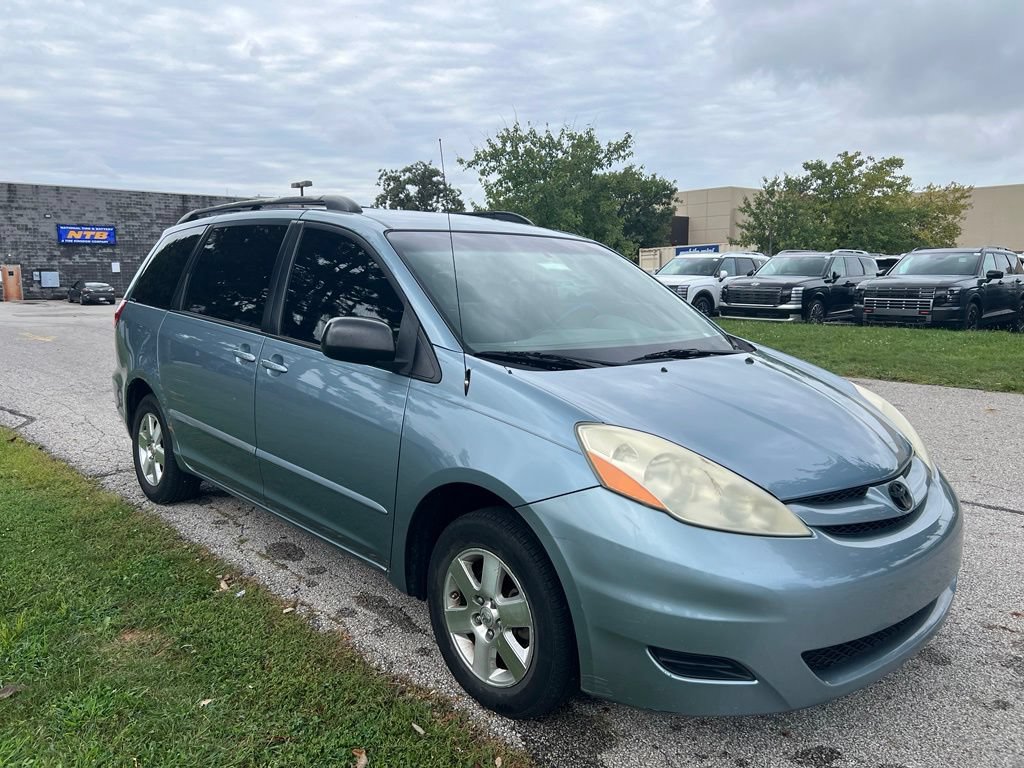 Used 2007 Toyota Sienna FWD image 8