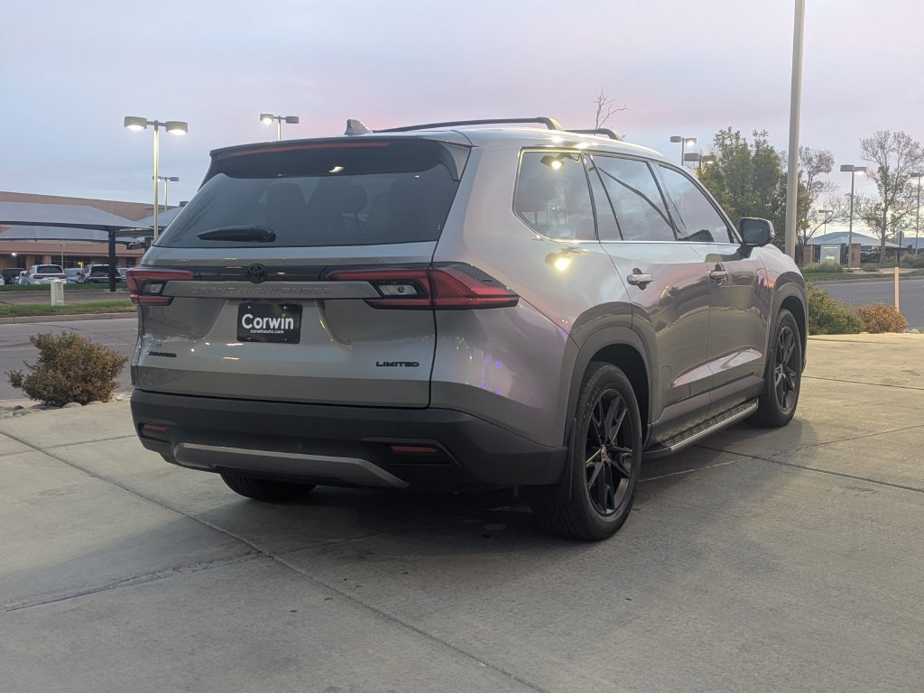 Used 2025 Toyota Grand Highlander AWD Hybrid image 9