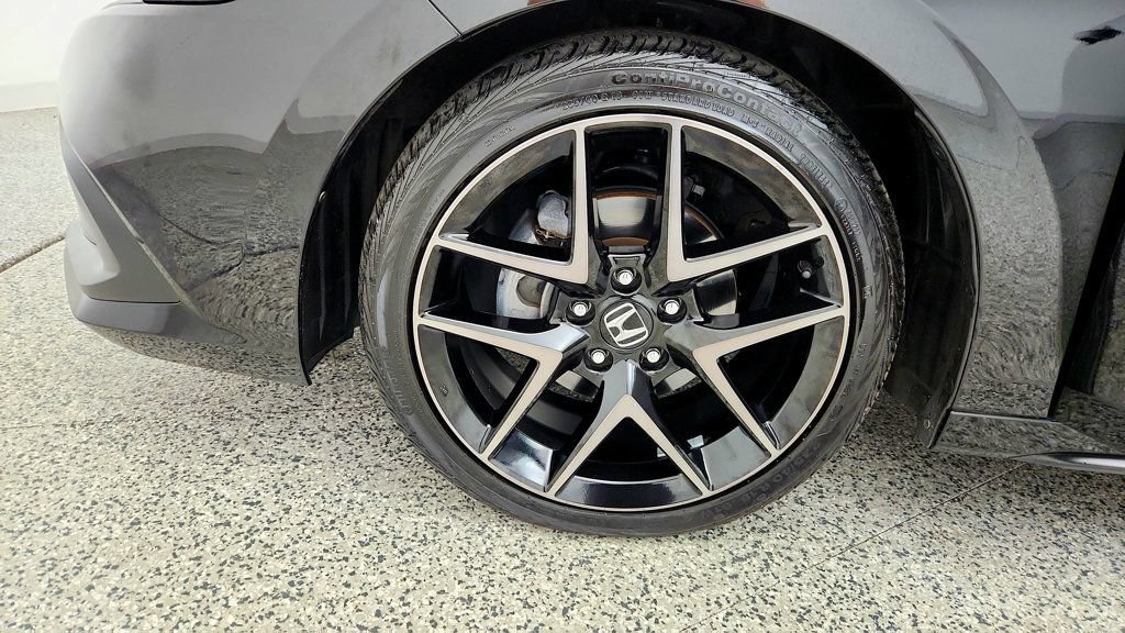 Used 2024 Honda Civic Sport Touring image 9
