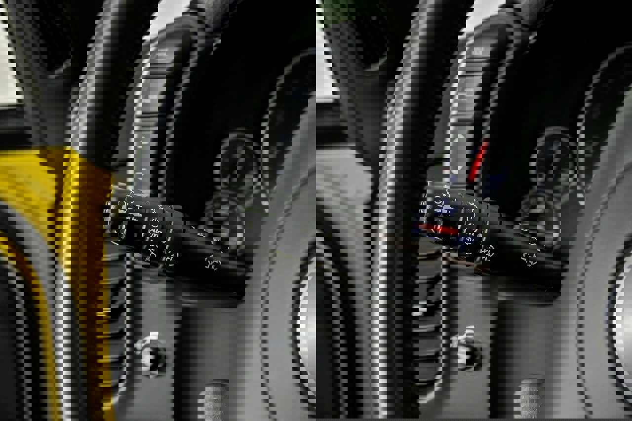 Used 2006 Chevrolet Corvette Z06 w/ Preferred Equipment Group image 28