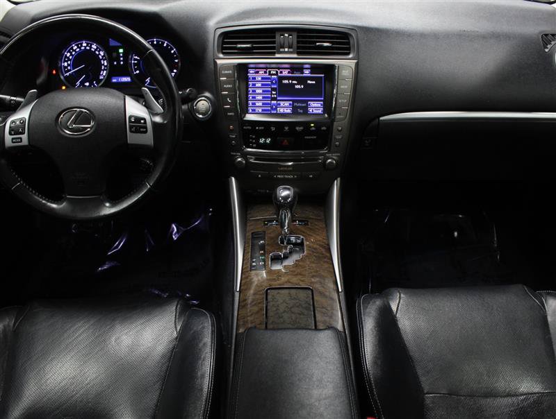 Used 2013 Lexus IS 250 w/ Premium Pkg Value Edition RWD image 9
