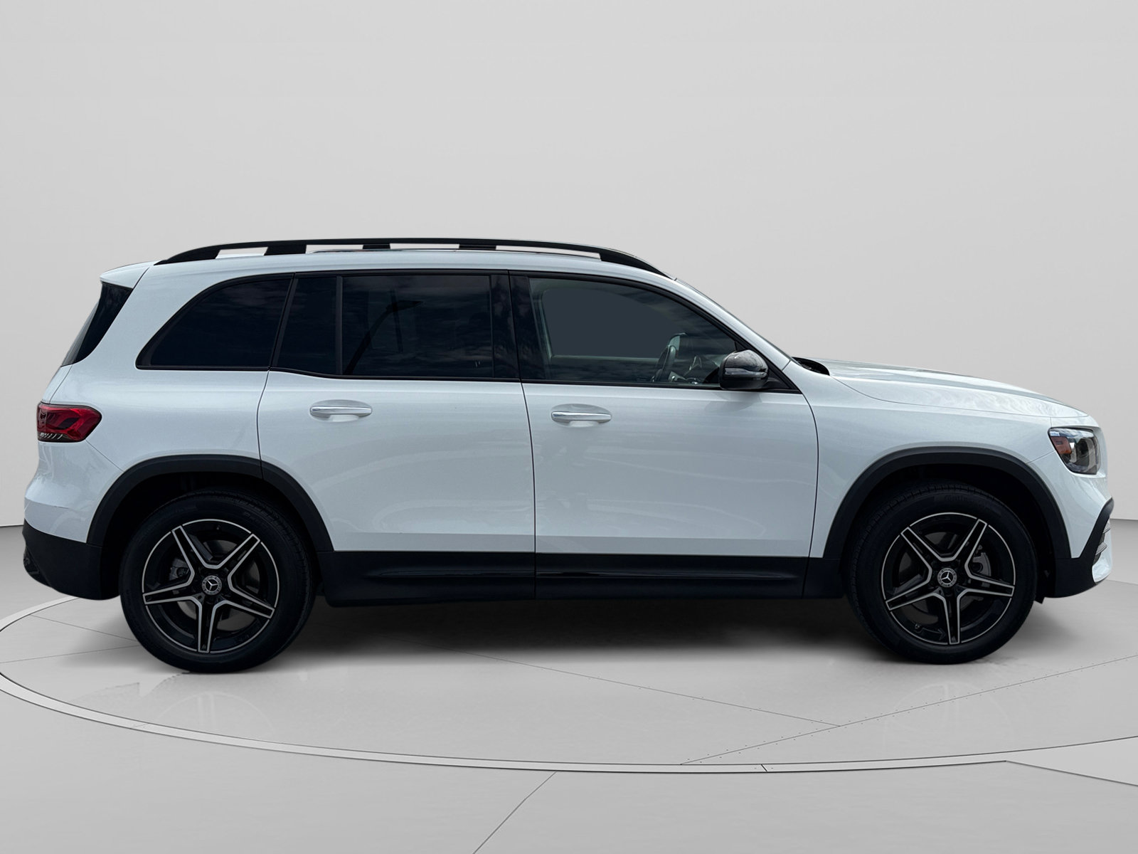 Certified 2023 Mercedes-Benz GLB 250 4MATIC image 6