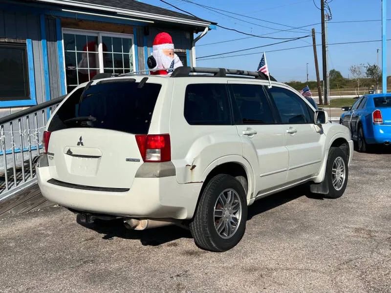 Used 2004 Mitsubishi Endeavor Limited image 6