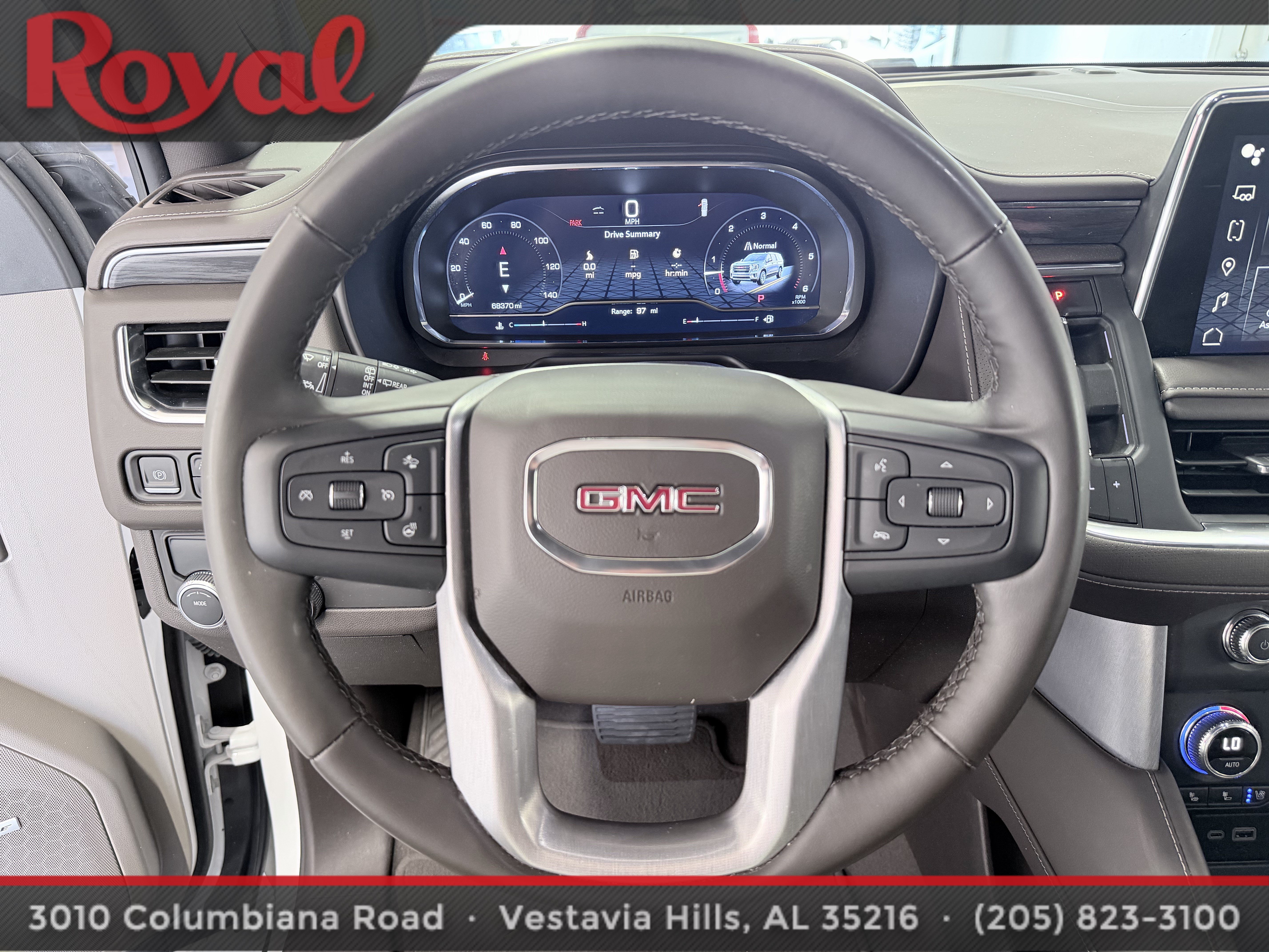 Used 2024 GMC Yukon XL SLT w/ SLT Luxury Package RWD image 22