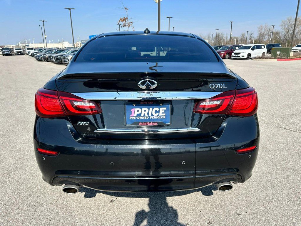 Used 2017 INFINITI Q70 L 3.7 video 3