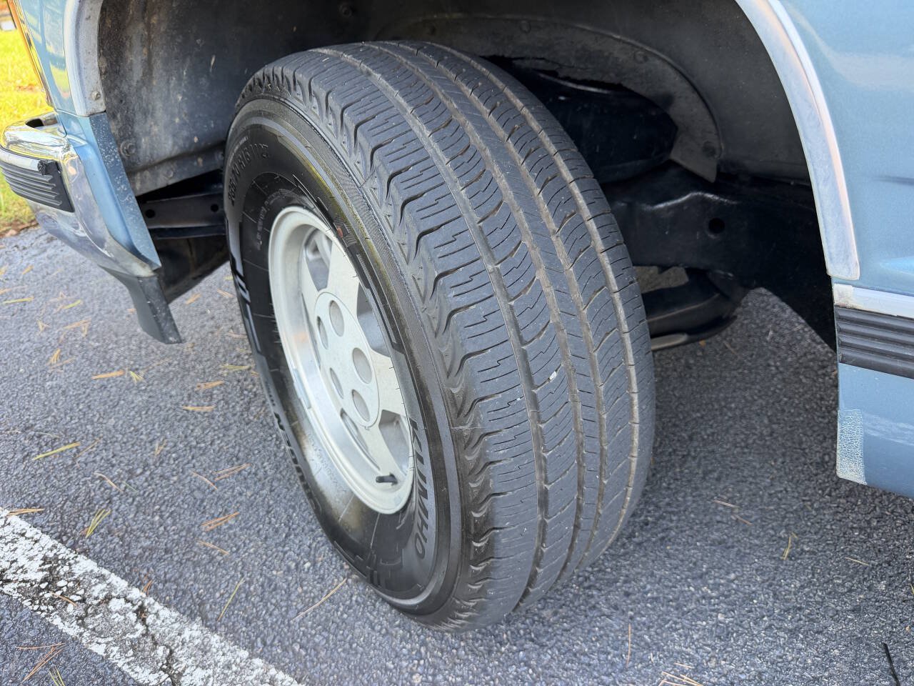 Used 1992 Chevrolet Silverado 1500 2WD Regular Cab image 25