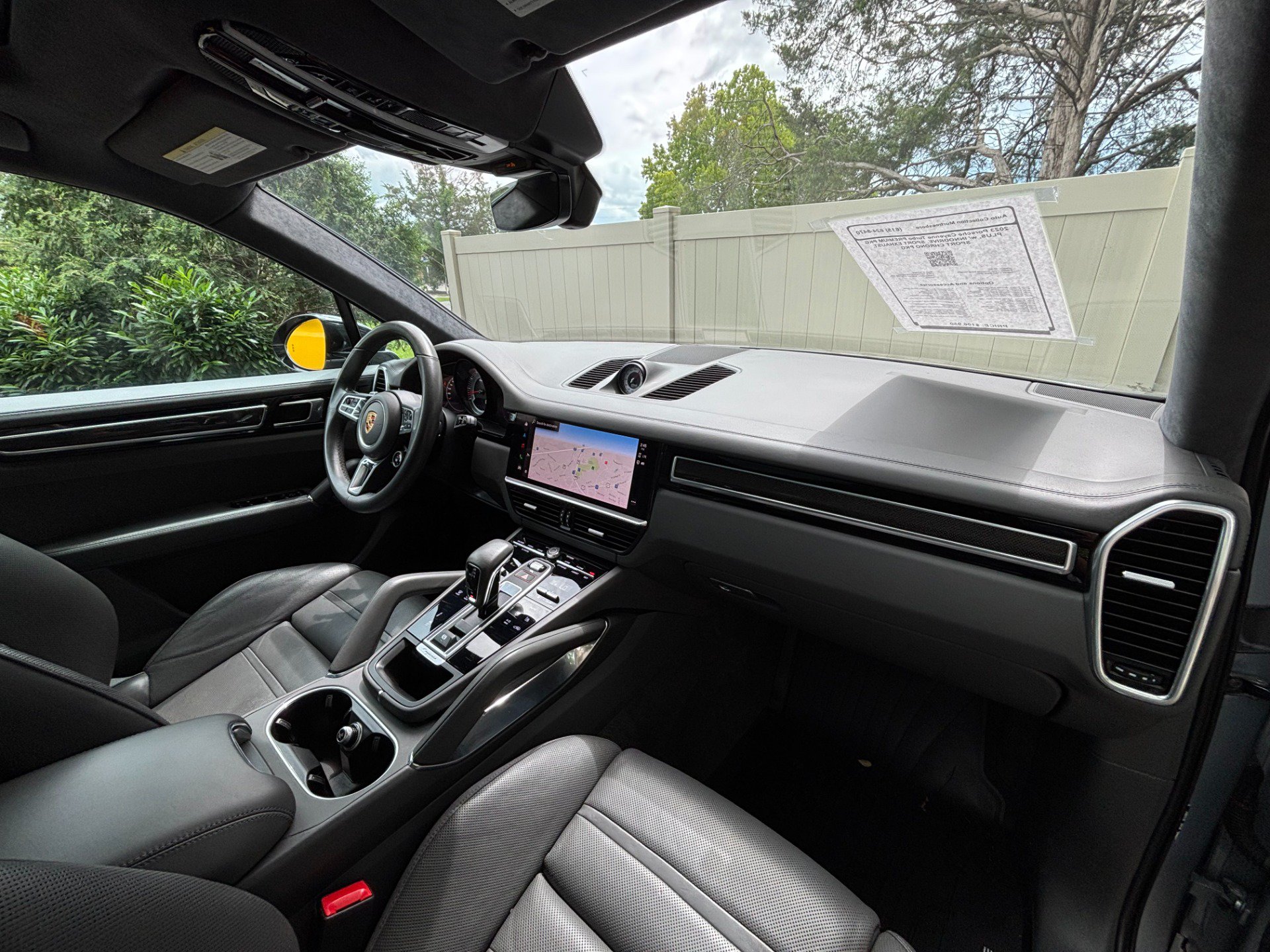Used 2023 Porsche Cayenne Turbo AWD/4WD image 38