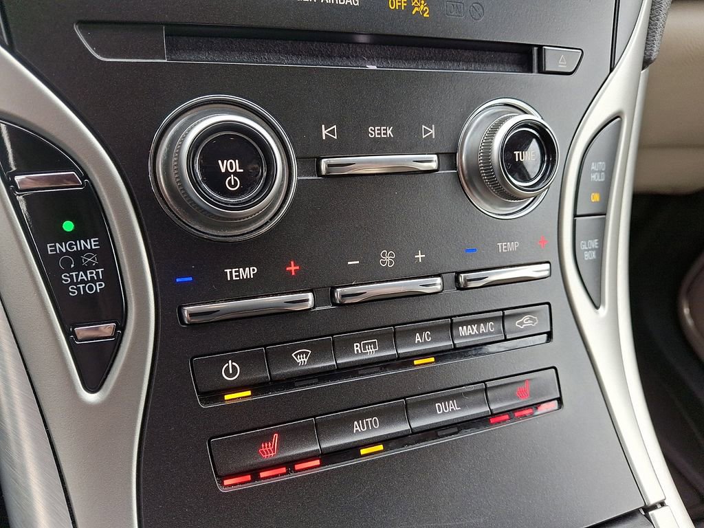 Used 2019 Lincoln Nautilus Premier AWD/4WD image 16