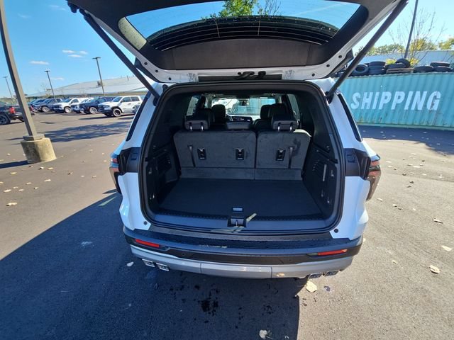 New 2027 Chevrolet Traverse LT w/ Sun and Wheel Package AWD/4WD image 28