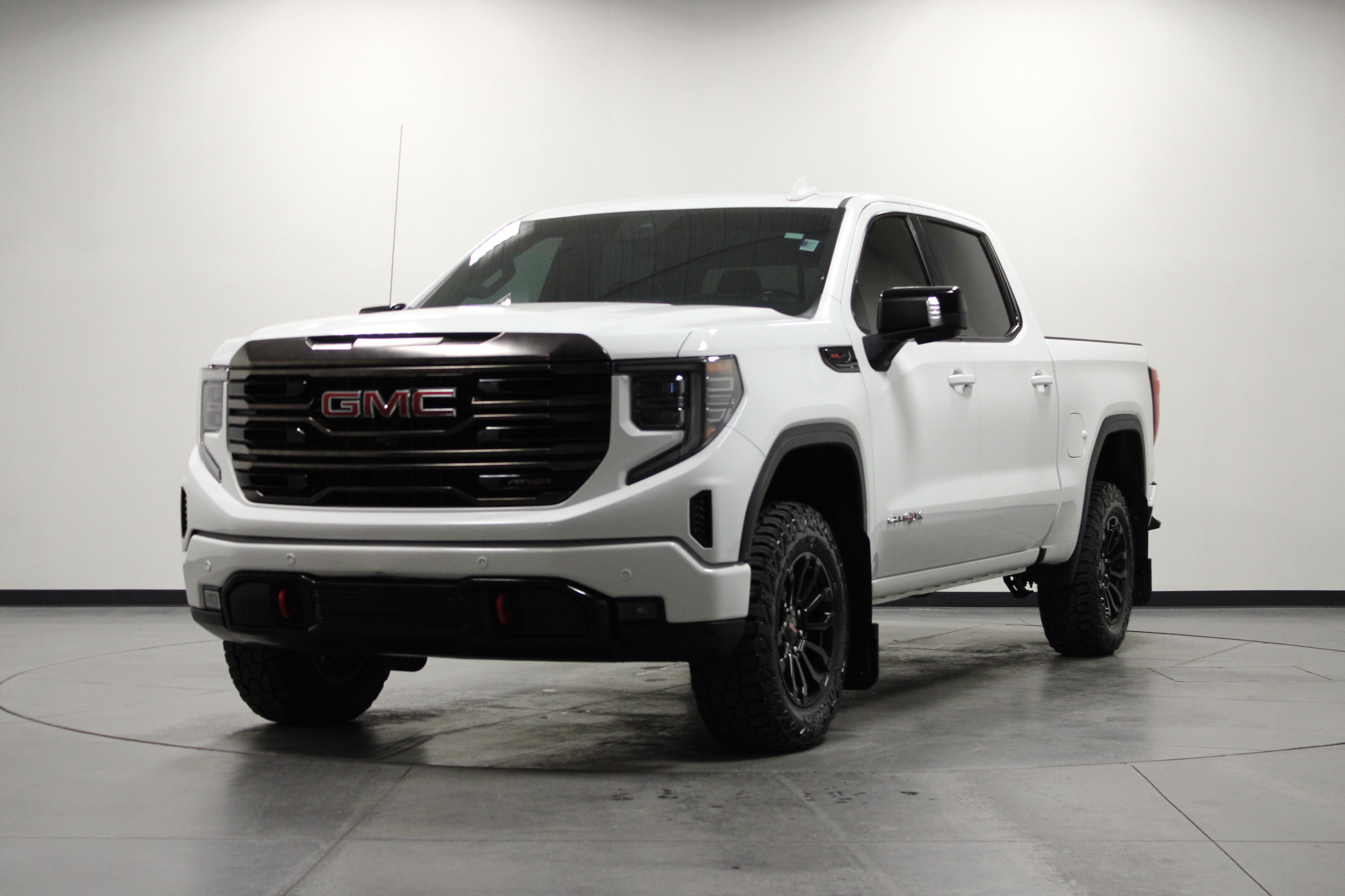 Used 2022 GMC Sierra 1500 AT4X image 8