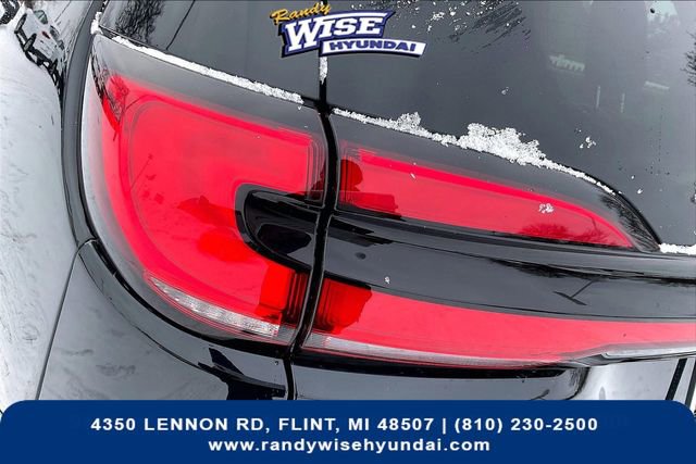 Used 2024 Chrysler Pacifica Limited image 30