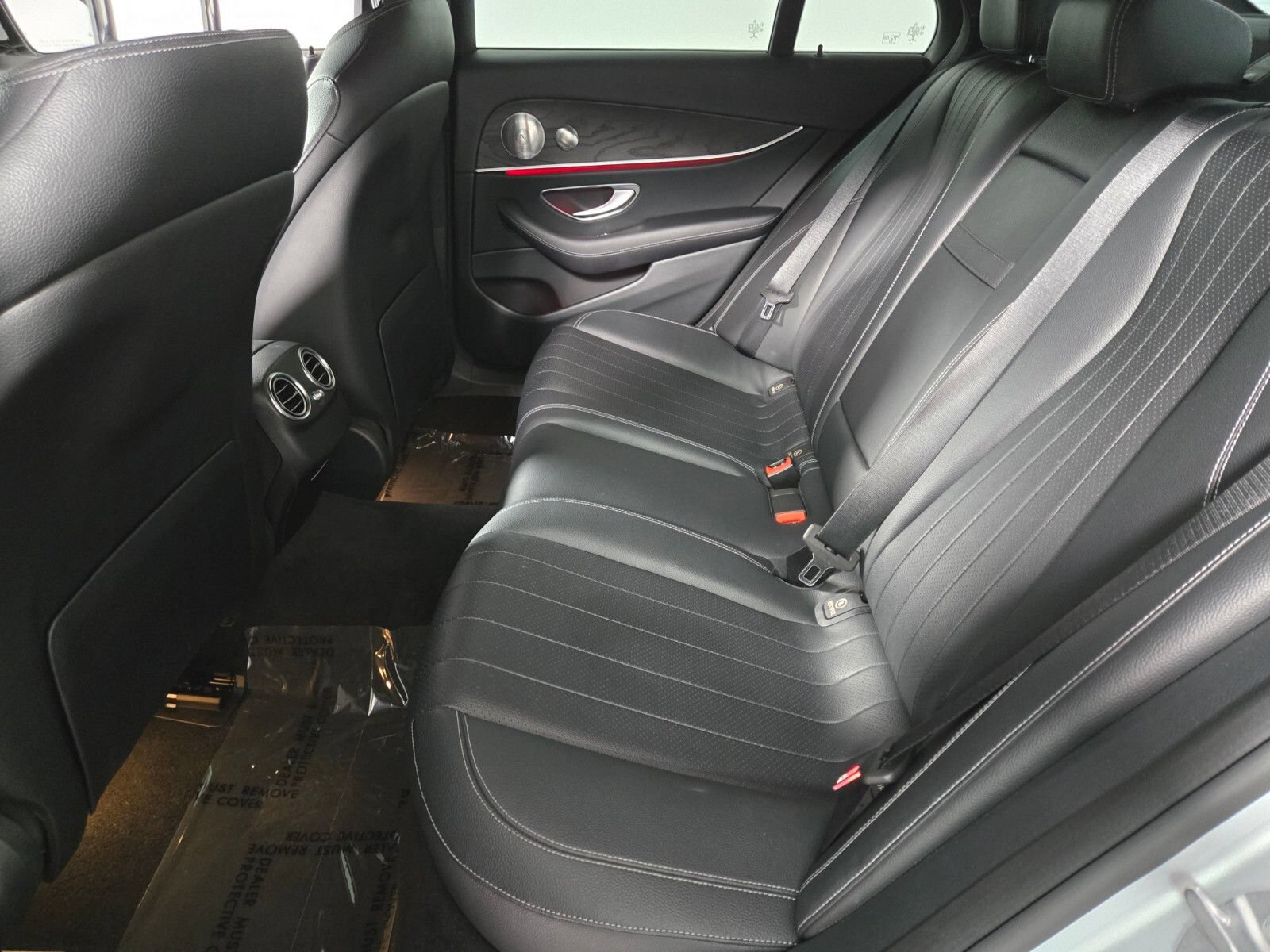 Used 2017 Mercedes-Benz E 300 image 5