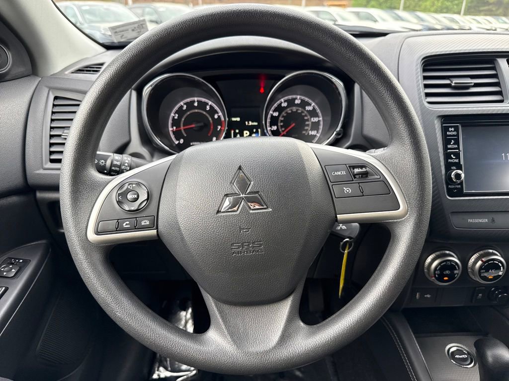 Used 2025 Mitsubishi Outlander Sport AWD image 17
