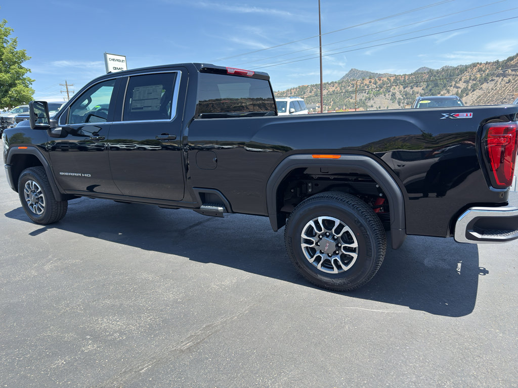 New 2025 GMC Sierra 3500 SLE w/ X31 Off-Road Package image 5