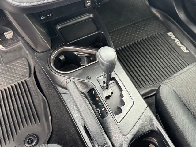 Used 2018 Toyota RAV4 LE w/ All Weather Liner Package image 26