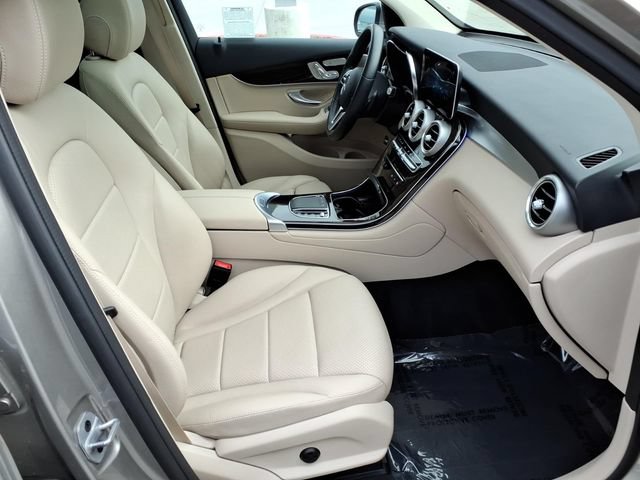 Used 2021 Mercedes-Benz GLC 300 4MATIC image 16