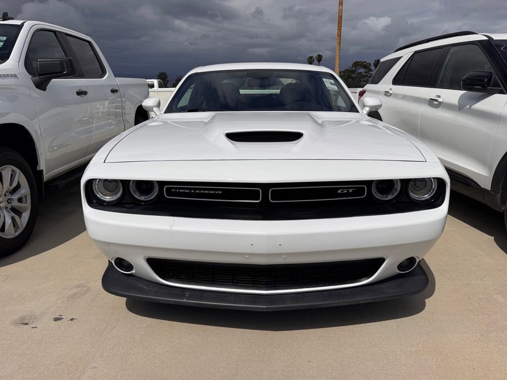 Used 2022 Dodge Challenger GT image 2