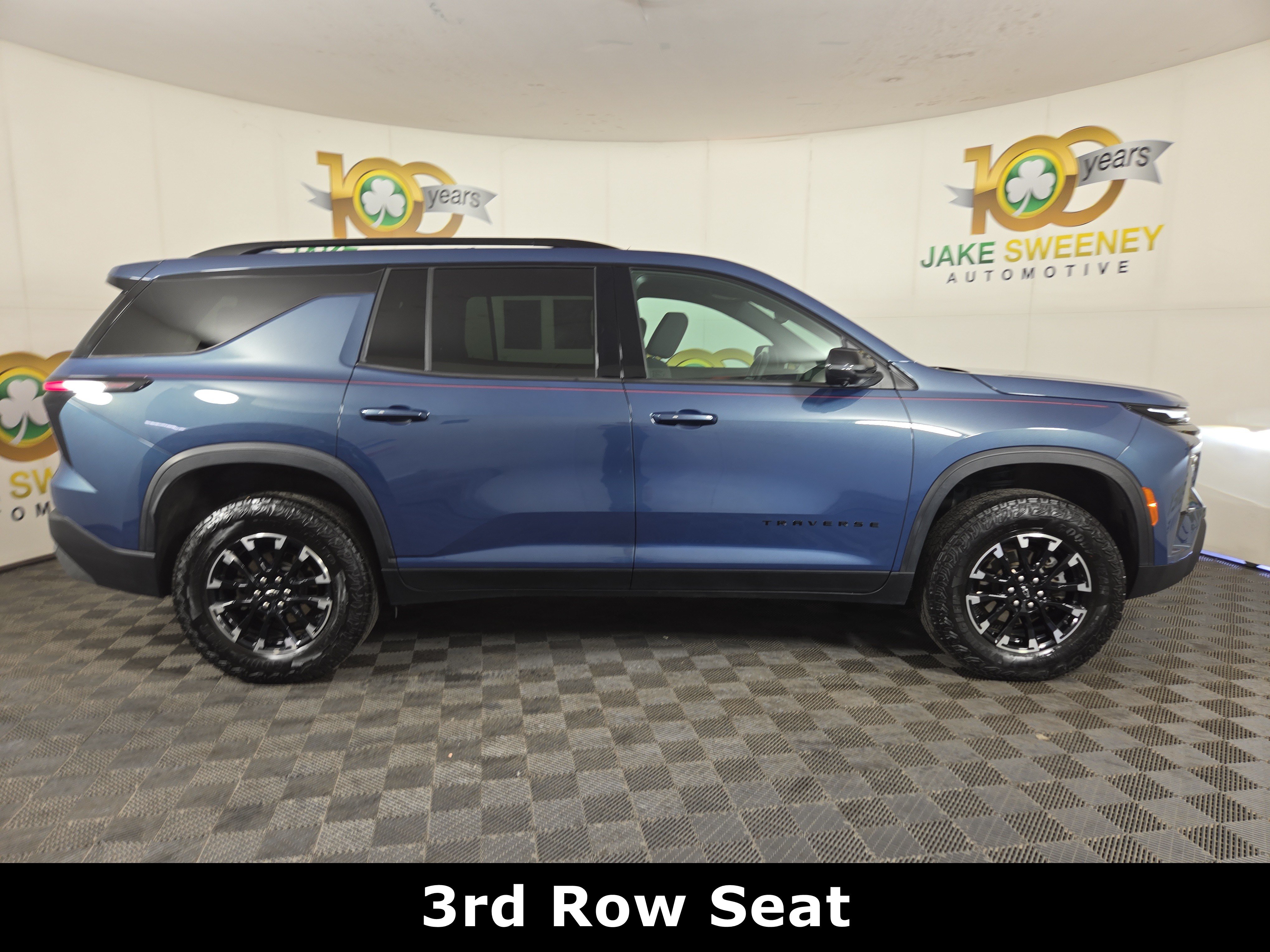 Certified 2024 Chevrolet Traverse Z71 w/ LPO, Floor Liner Package AWD/4WD image 10