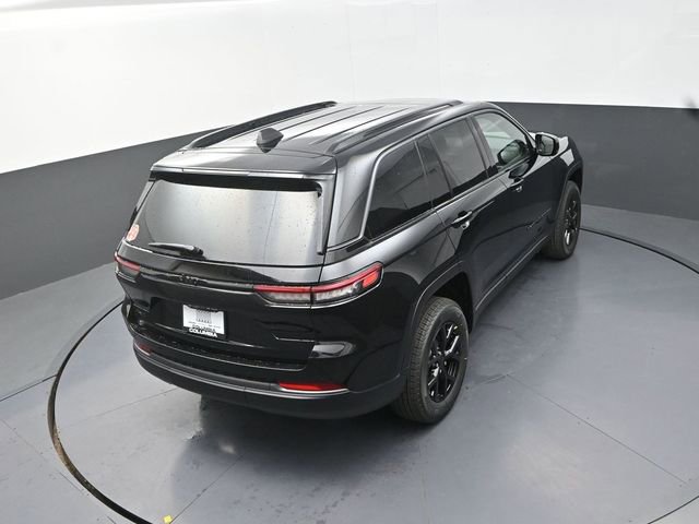New 2026 Jeep Grand Cherokee Altitude AWD/4WD image 18