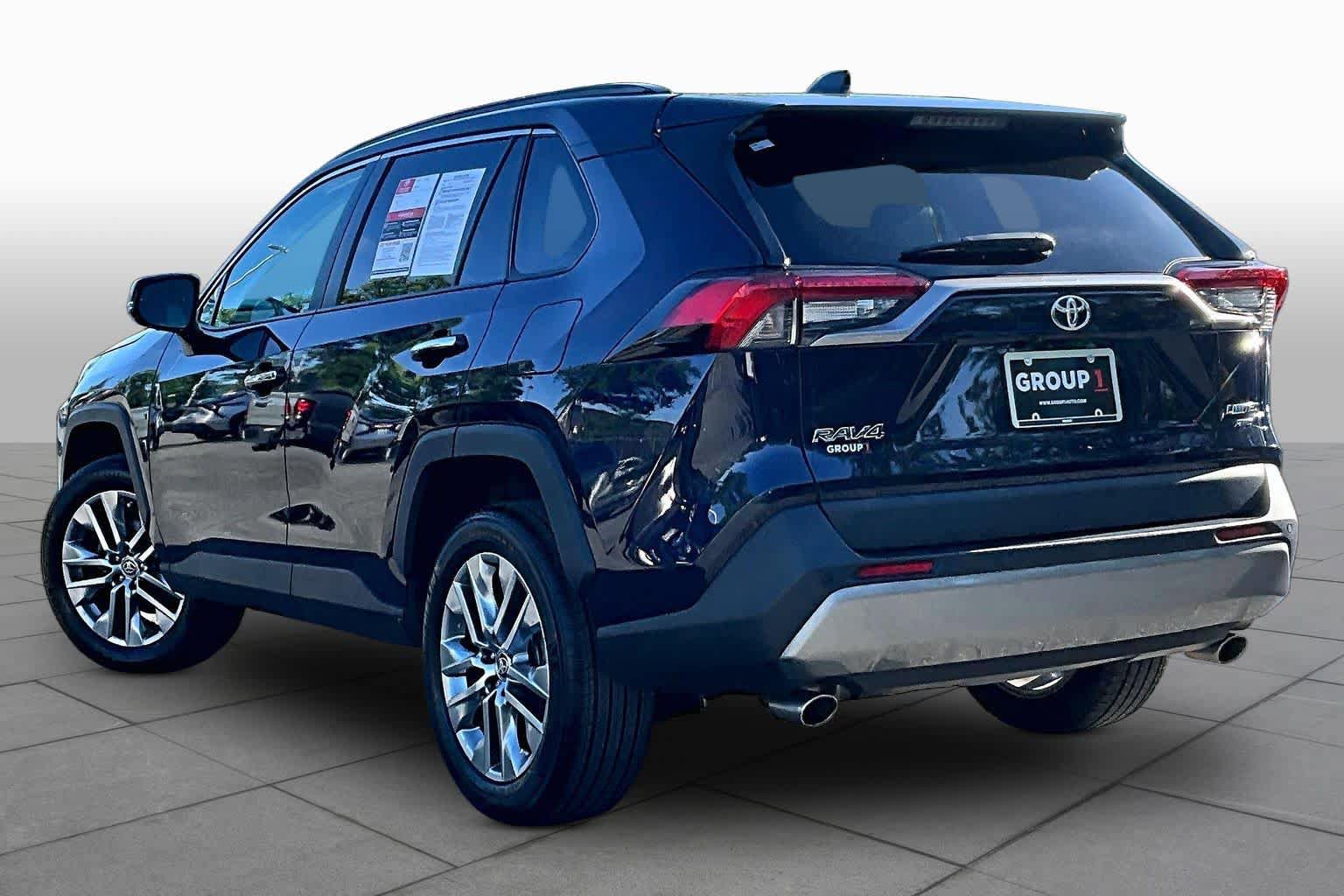 Used 2023 Toyota RAV4 Limited AWD/4WD image 23