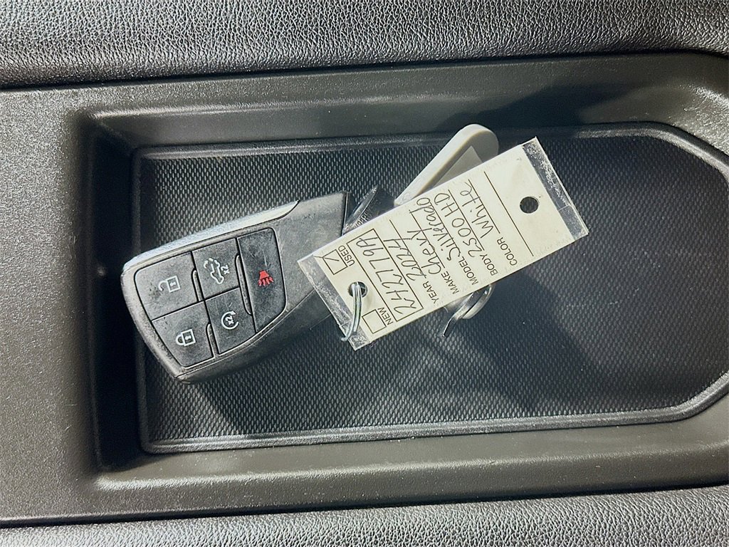 Used 2024 Chevrolet Silverado 2500 Custom w/ Custom Value Package image 35