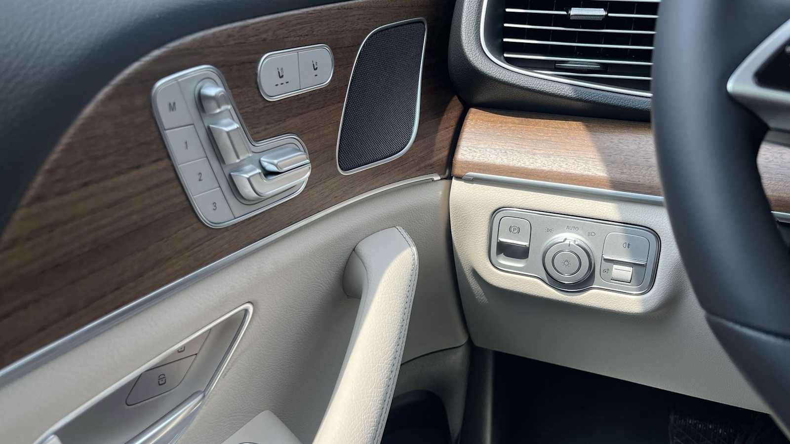 New 2026 Mercedes-Benz GLE 350 4MATIC image 30