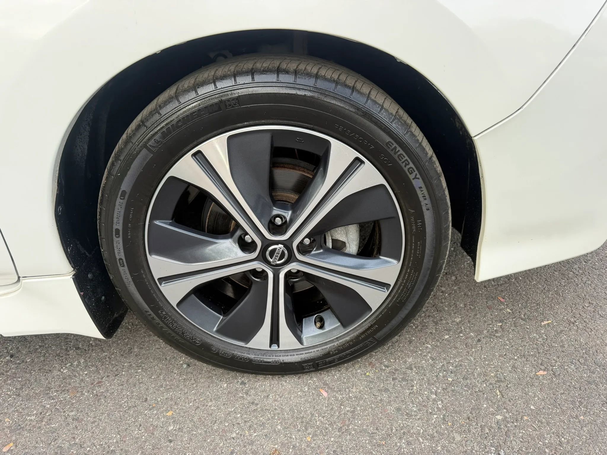 Used 2022 Nissan Leaf SV image 6