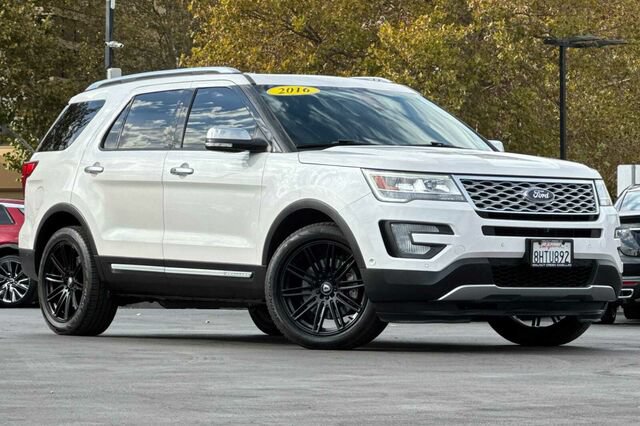 Used 2016 Ford Explorer Platinum AWD/4WD image 1