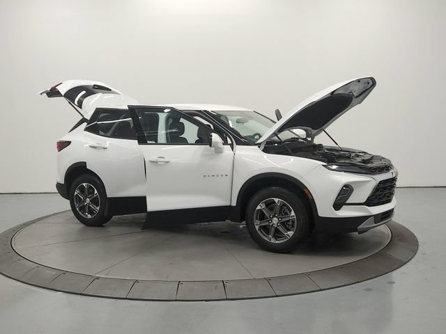 New 2026 Chevrolet Blazer LT FWD image 10