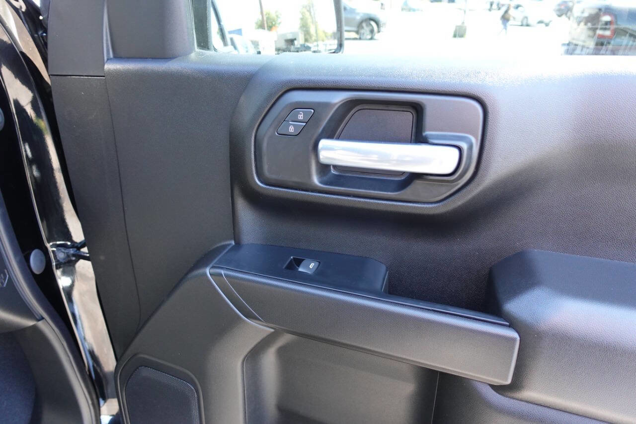 Used 2023 GMC Sierra 1500 Pro w/ Graphite Edition AWD/4WD image 33