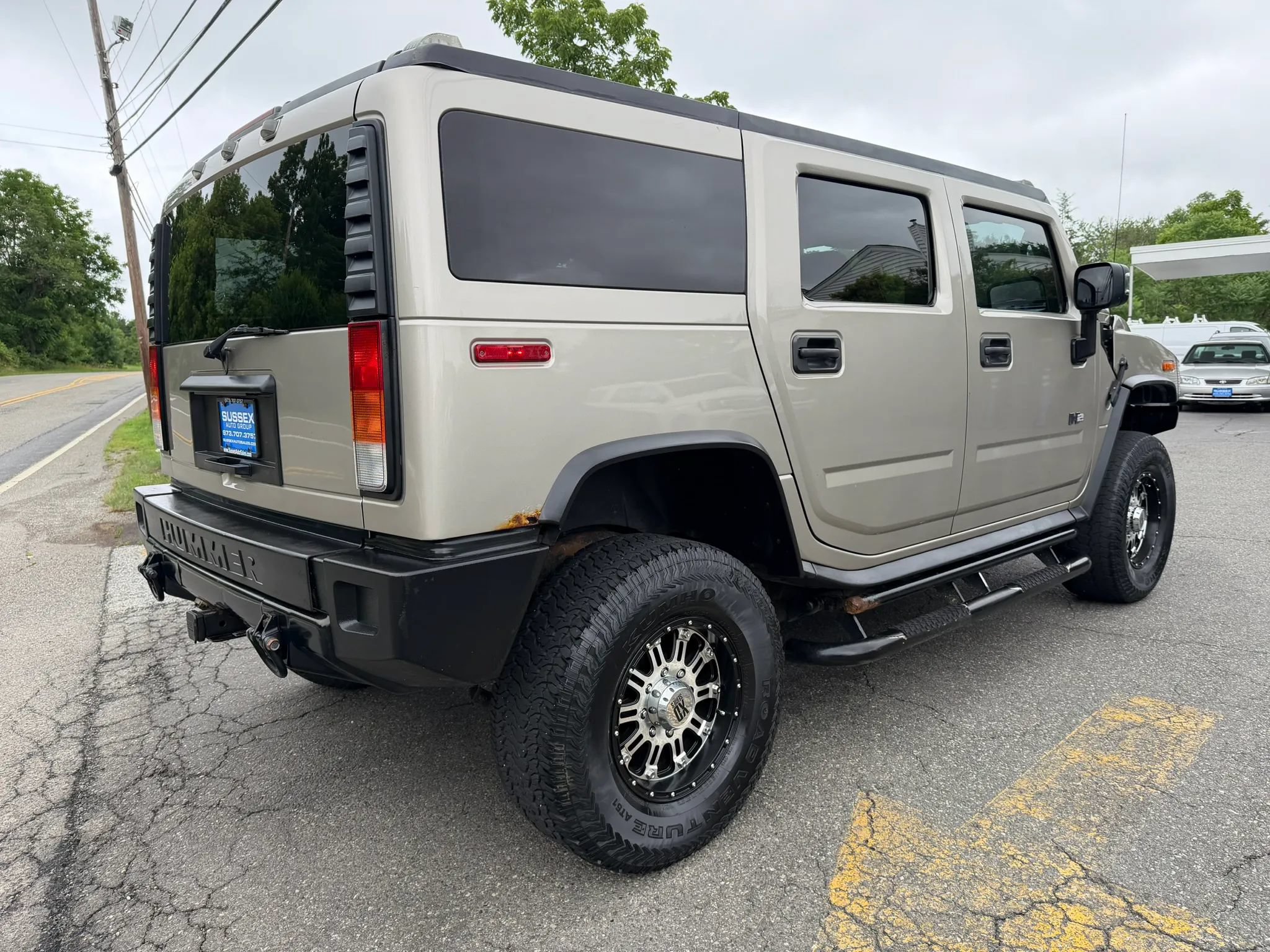 Used 2004 HUMMER H2 AWD/4WD image 6