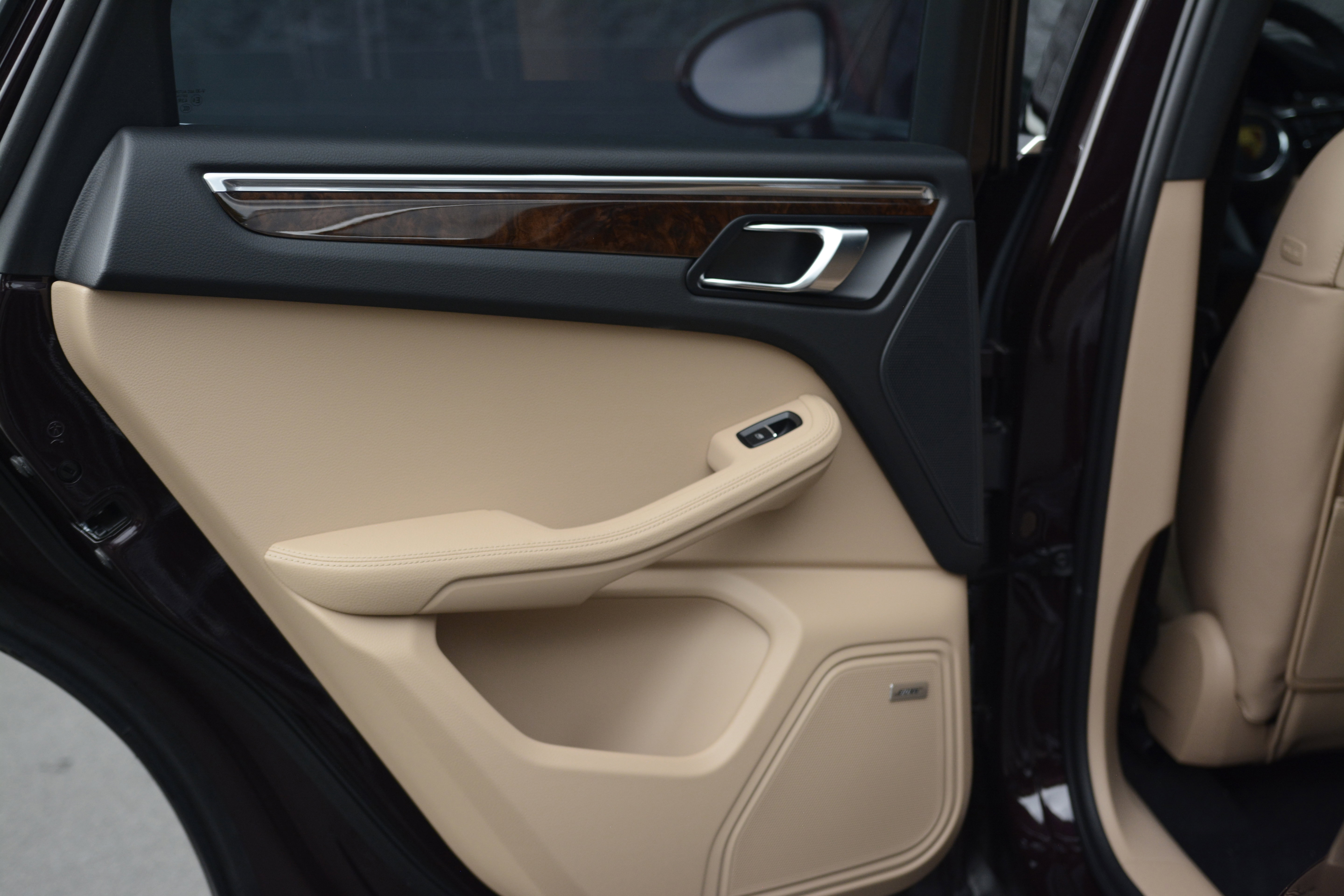 Certified 2026 Porsche Macan AWD/4WD image 29