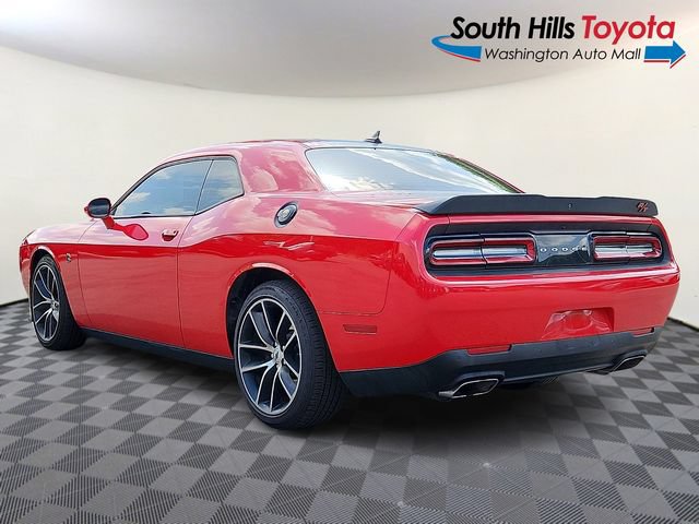 Used 2017 Dodge Challenger R/T Scat Pack RWD image 4