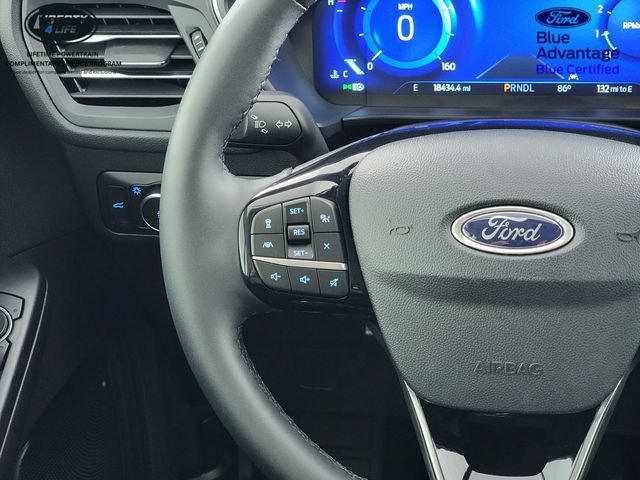 Certified 2022 Ford Escape Titanium w/ Class II Trailer Tow Package AWD/4WD image 27