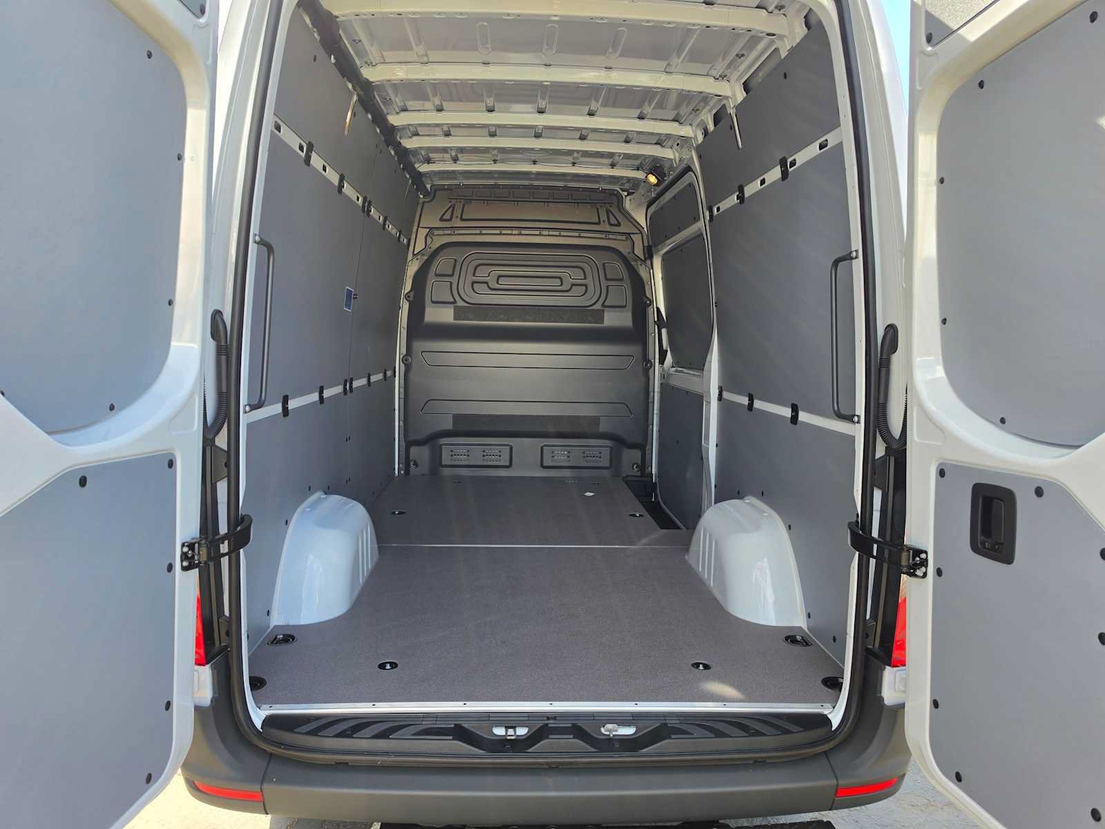 New 2026 Mercedes-Benz Sprinter 2500 image 15