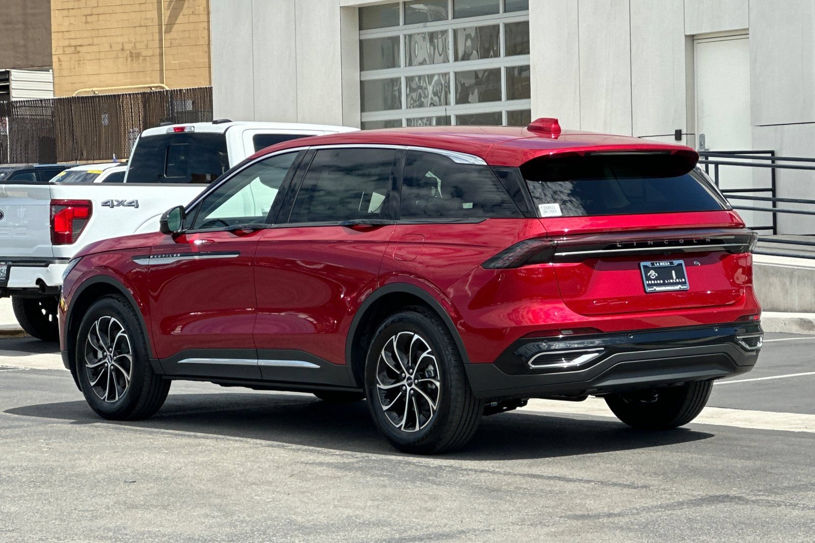 New 2026 Lincoln Nautilus Premier AWD/4WD image 5