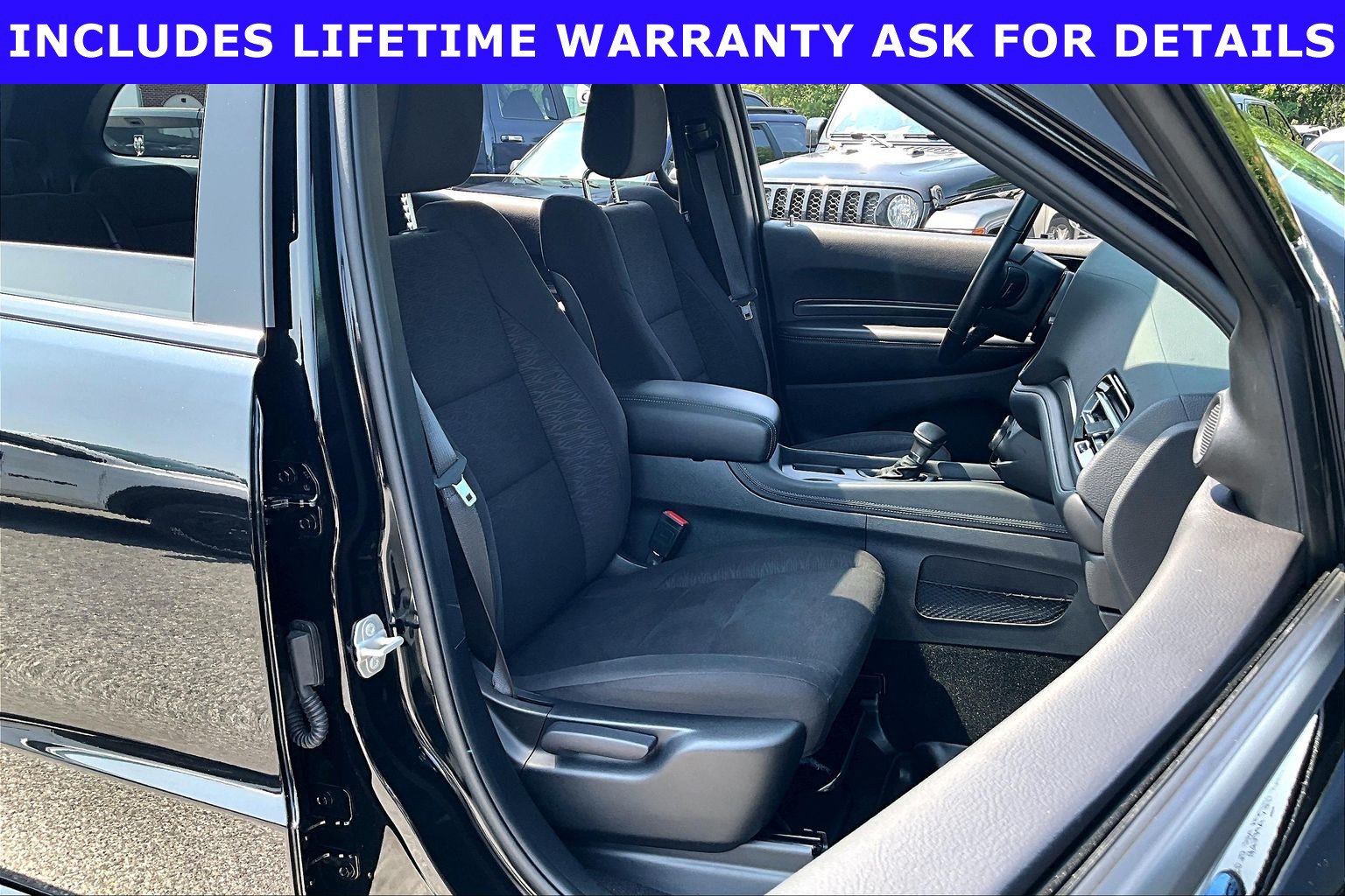Used 2024 Dodge Durango SXT w/ SXT Blacktop Group AWD/4WD image 7