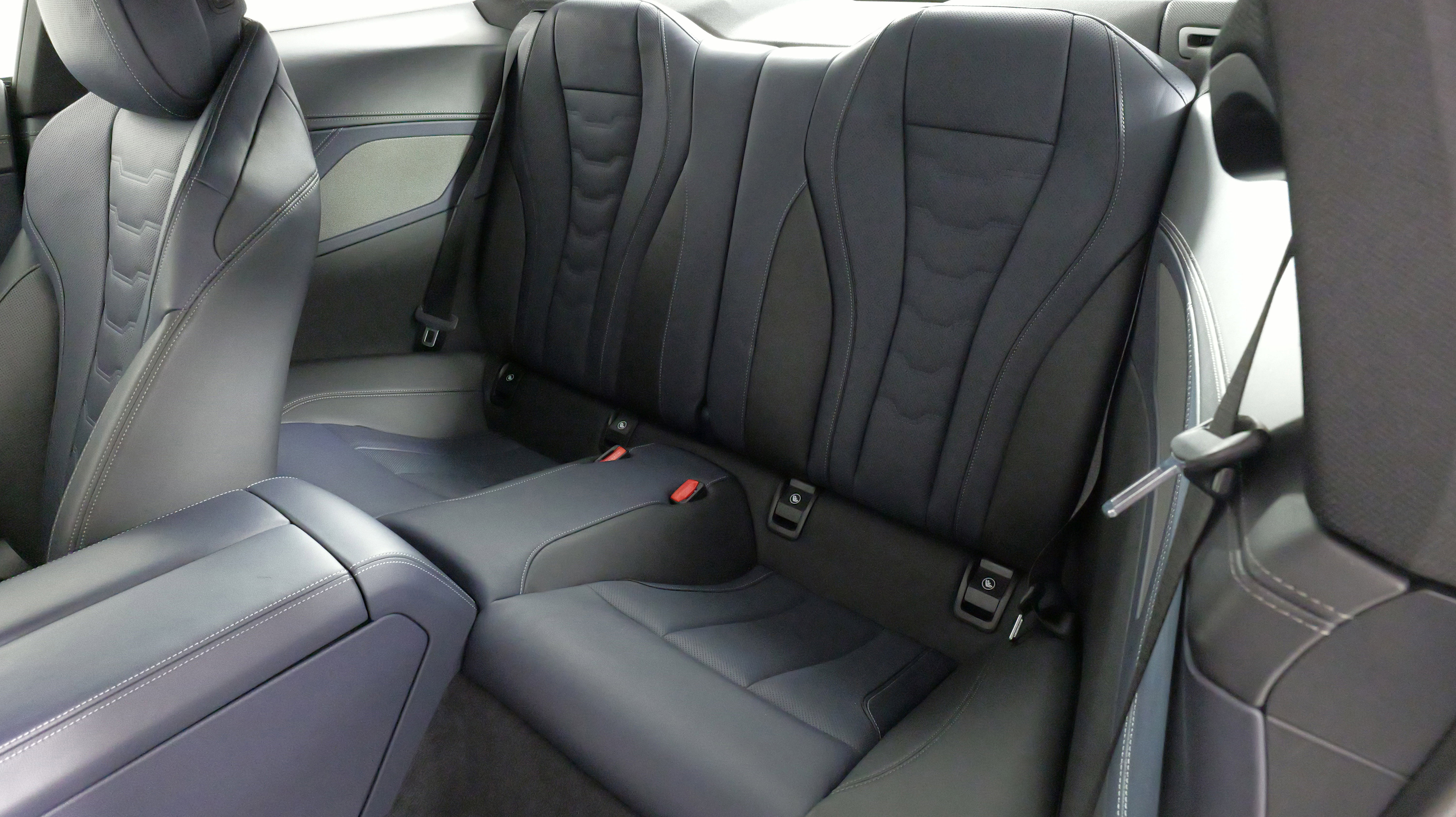 Used 2023 BMW M850i xDrive Coupe w/ Driving Assistance Package image 32