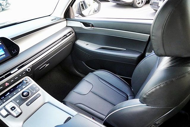 Used 2025 Hyundai Palisade SEL image 23