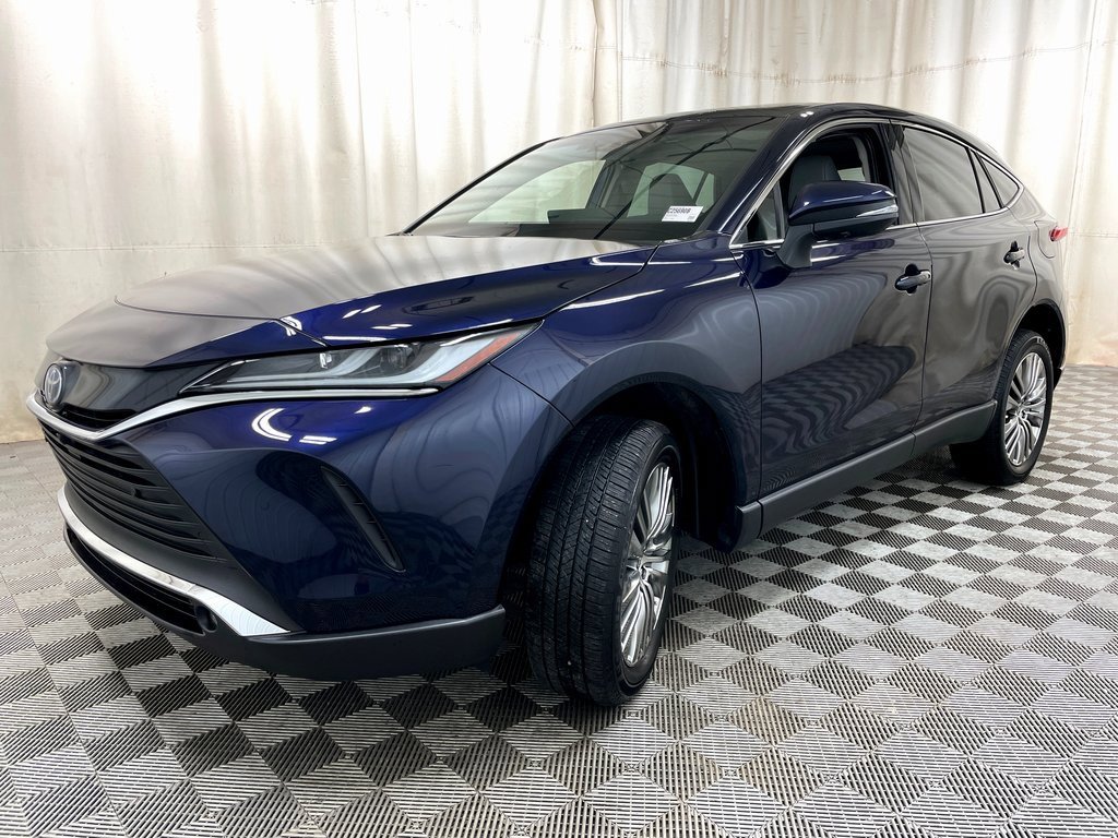 Used 2024 Toyota Venza Limited image 21