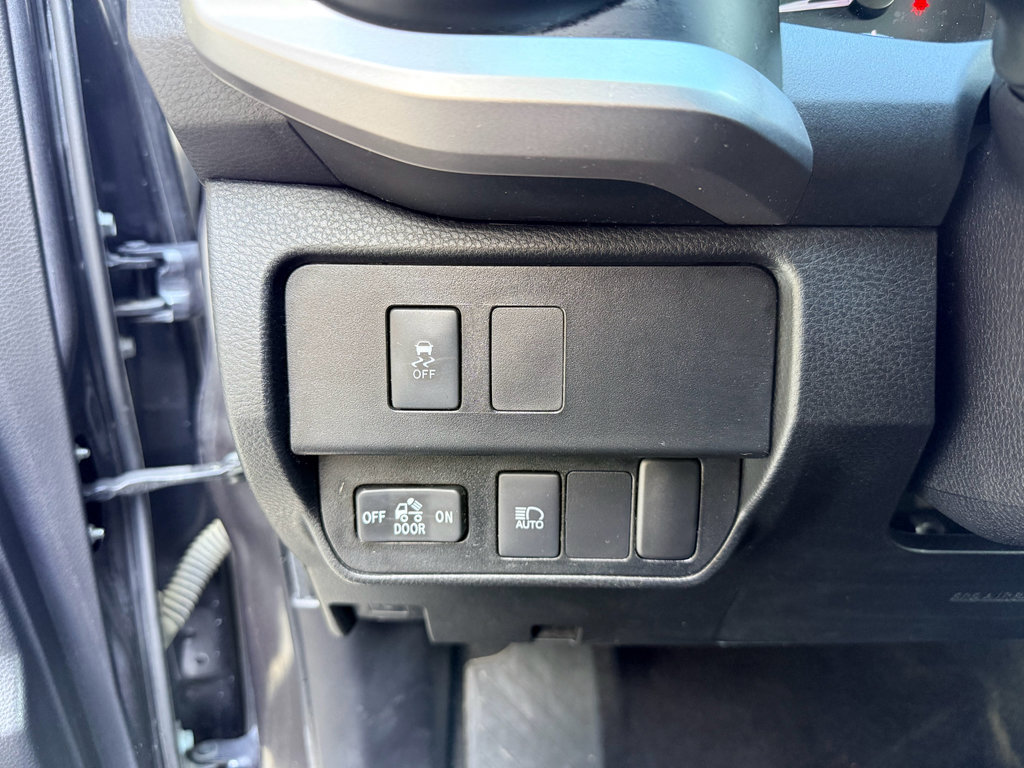 Used 2022 Toyota Tacoma SR5 RWD image 14