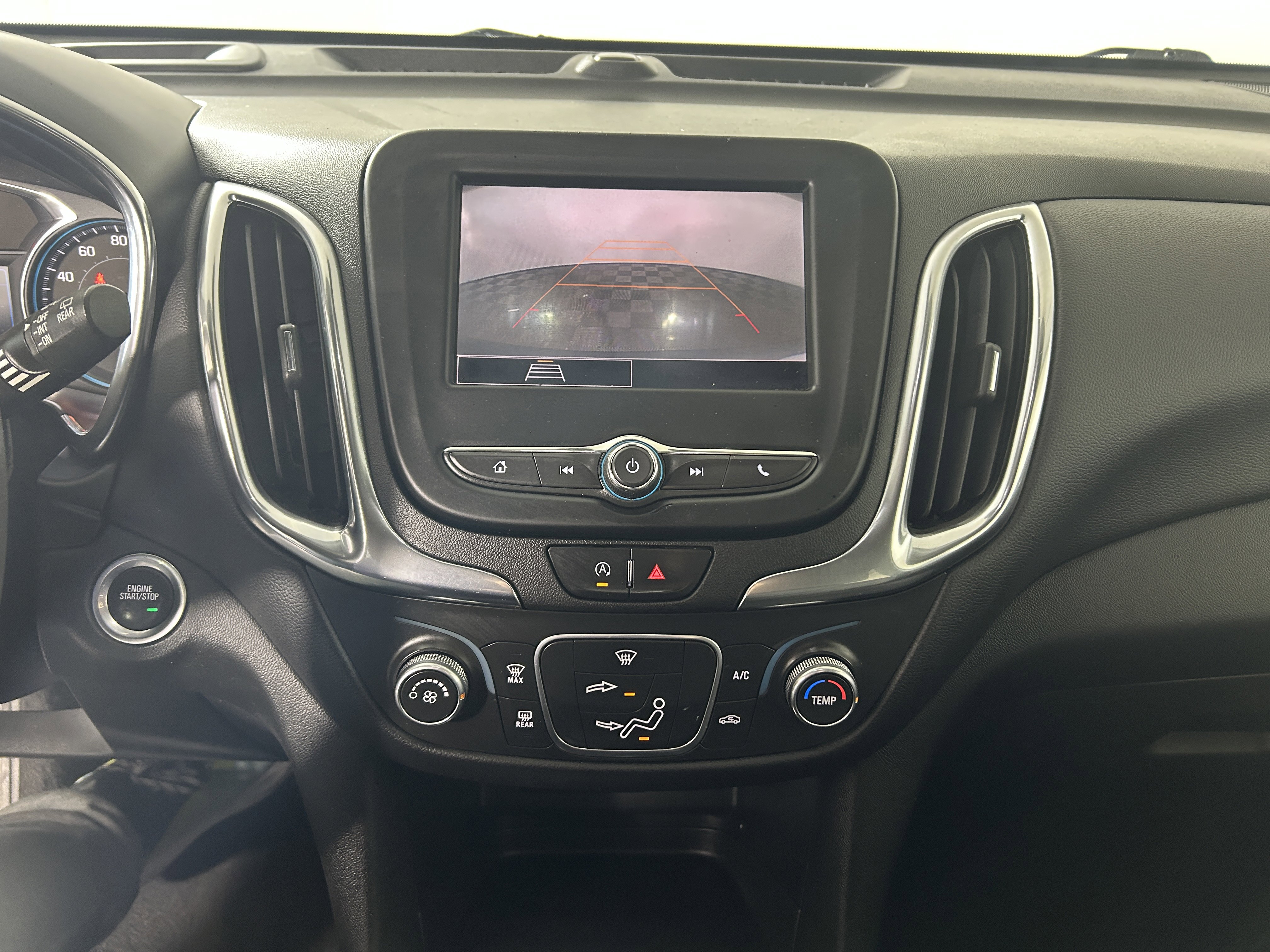 Used 2022 Chevrolet Equinox LT AWD/4WD image 19