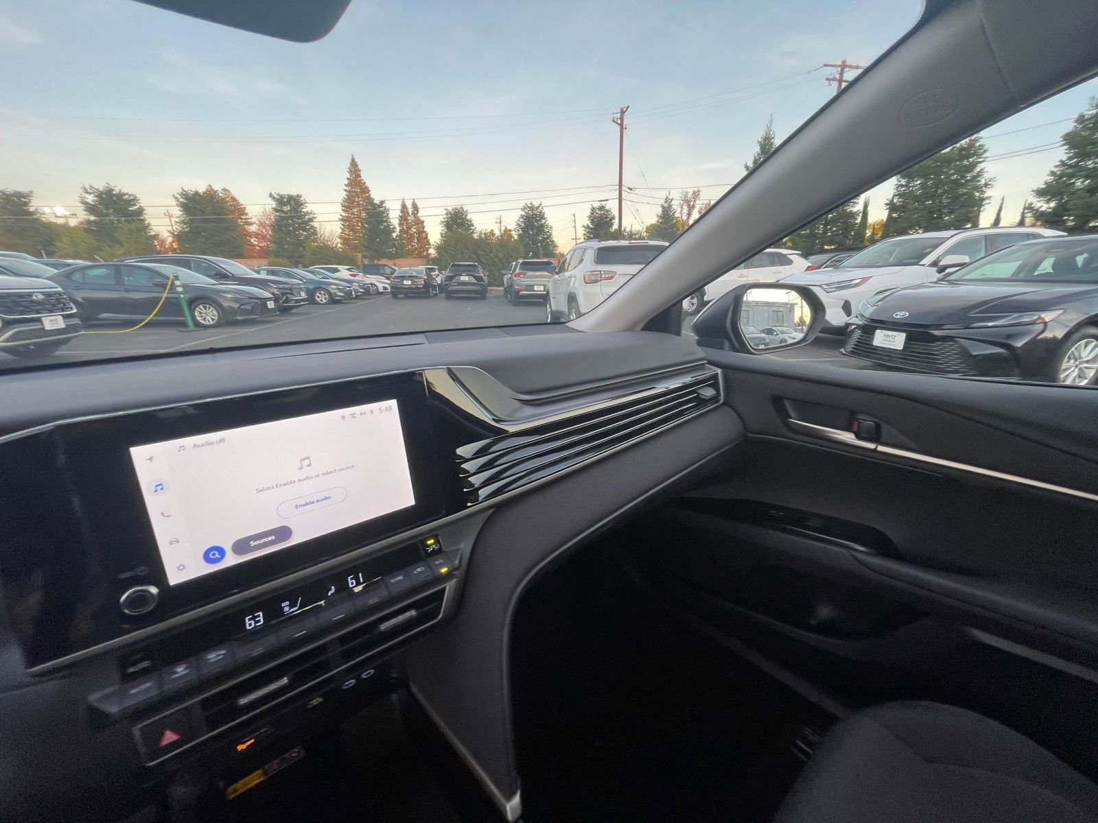 Used 2025 Toyota Camry LE image 29