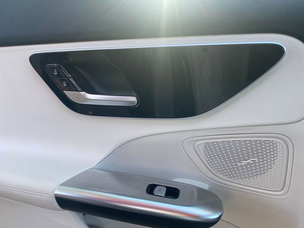 Certified 2023 Mercedes-Benz C 300 4MATIC Sedan image 18