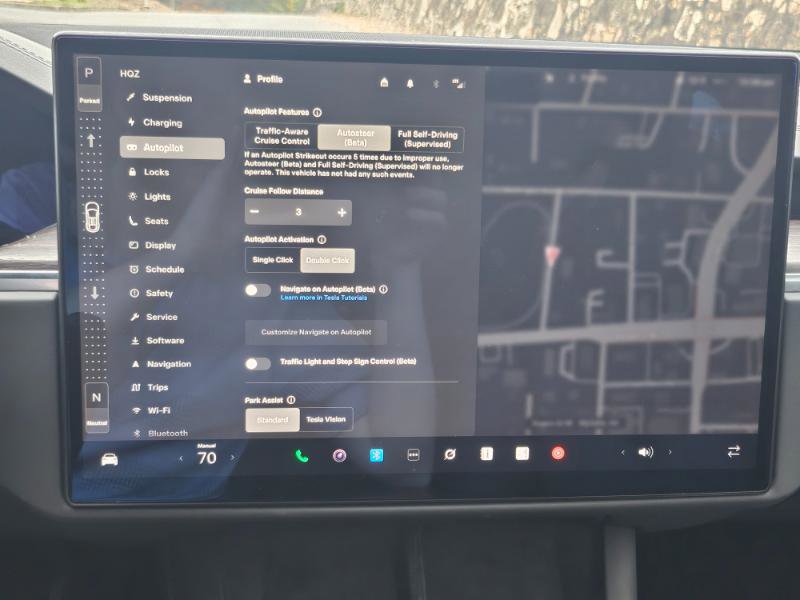 Used 2022 Tesla Model X image 47