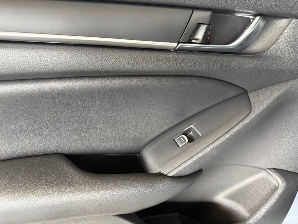 Used 2022 Honda Accord Sport image 35